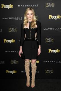 Greer Grammer feet photo thumbnail