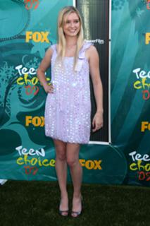 Greer Grammer feet photo thumbnail