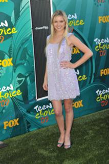 Greer Grammer feet photo thumbnail