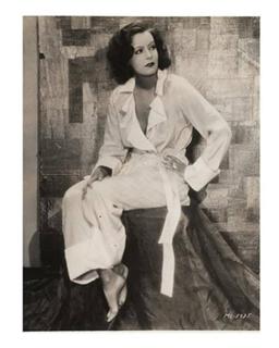 Greta Garbo feet photo 4