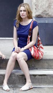 Greta Gerwig feet photo thumbnail