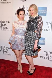 Greta Gerwig feet photo thumbnail