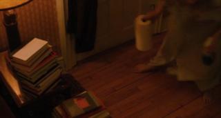 Greta Gerwig feet photo thumbnail