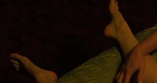 Greta Gerwig feet photo thumbnail