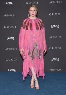 Greta Gerwig feet photo thumbnail