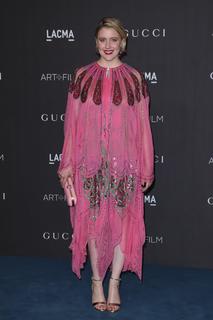 Greta Gerwig feet photo thumbnail