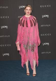 Greta Gerwig feet photo thumbnail