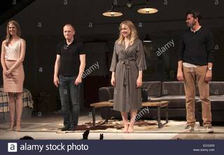 Greta Gerwig feet photo thumbnail