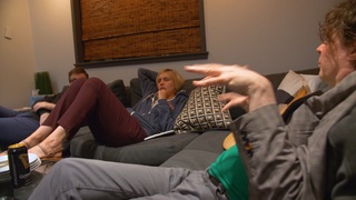 Greta Gerwig feet photo thumbnail