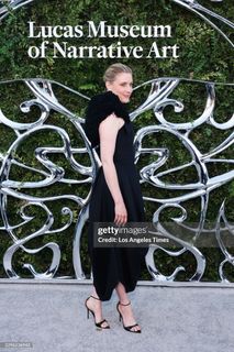Greta Gerwig feet photo 6