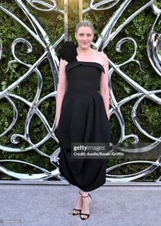 Greta Gerwig feet photo 2
