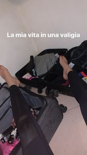 Greta Menchi feet photo 5