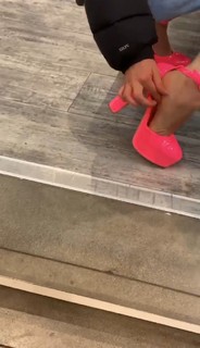 Greta Menchi feet photo 16