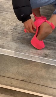 Greta Menchi feet photo 14