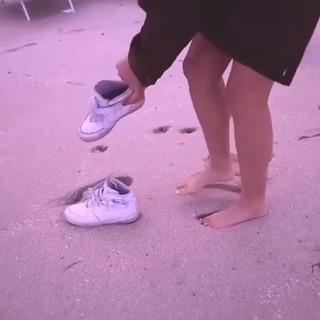 Greta Menchi feet photo 12