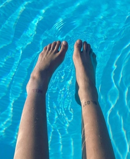 Greta Menchi feet photo 11