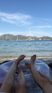 Greta Menchi feet photo 13
