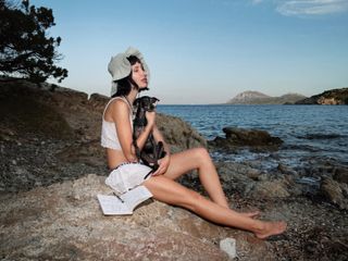 Greta Menchi feet photo 4
