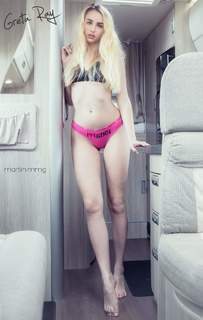 Greta Ray feet photo thumbnail