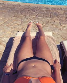 Greta Ray feet photo thumbnail