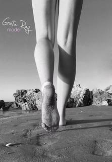 Greta Ray feet photo thumbnail