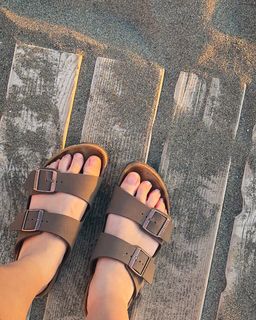 Greta Ray feet photo 1