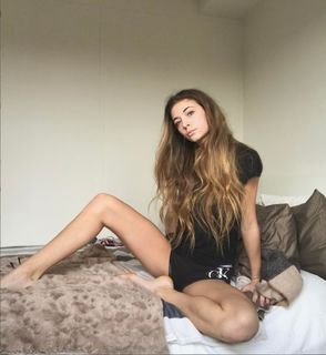Greta Zuccarello feet photo 7