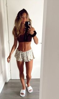 Greta Zuccarello feet photo 14