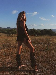 Greta Zuccarello feet photo 1