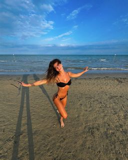 Greta Zuccarello feet photo 6