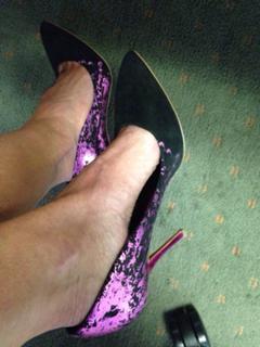 Gretchen Carlson feet photo thumbnail