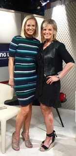 Gretchen Carlson feet photo thumbnail