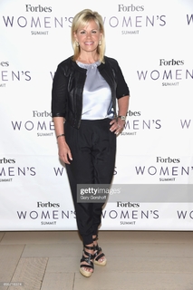 Gretchen Carlson feet photo thumbnail