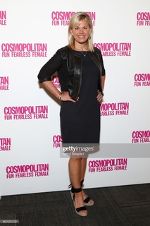 Gretchen Carlson feet photo thumbnail