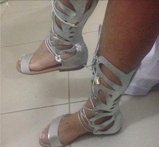 Gretchen feet photo 5