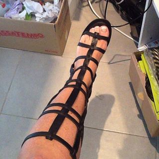 Gretchen feet photo 18