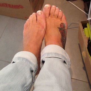 Gretchen feet photo 17