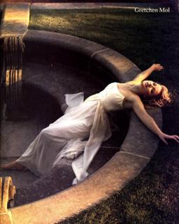 Gretchen Mol feet photo thumbnail