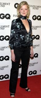 Gretchen Mol feet photo thumbnail