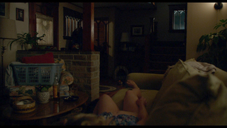 Gretchen Mol feet photo thumbnail