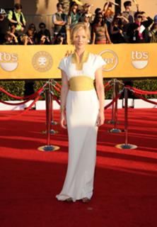 Gretchen Mol feet photo thumbnail