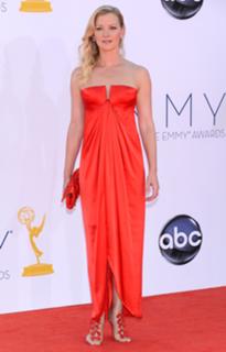 Gretchen Mol feet photo thumbnail