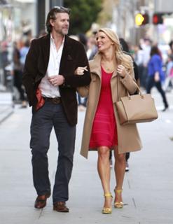 Gretchen Rossi feet photo thumbnail