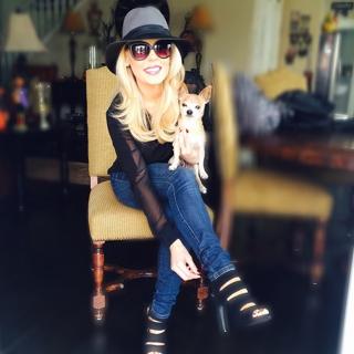 Gretchen Rossi feet photo thumbnail