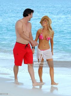 Gretchen Rossi feet photo thumbnail