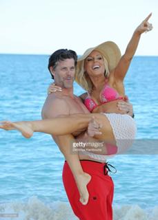 Gretchen Rossi feet photo thumbnail