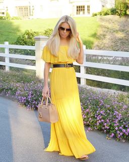 Gretchen Rossi feet photo thumbnail