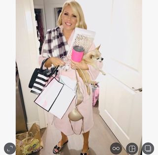Gretchen Rossi feet photo thumbnail