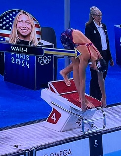Gretchen Walsh feet photo 3