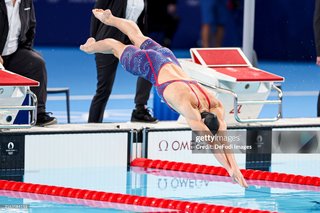 Gretchen Walsh feet photo 9